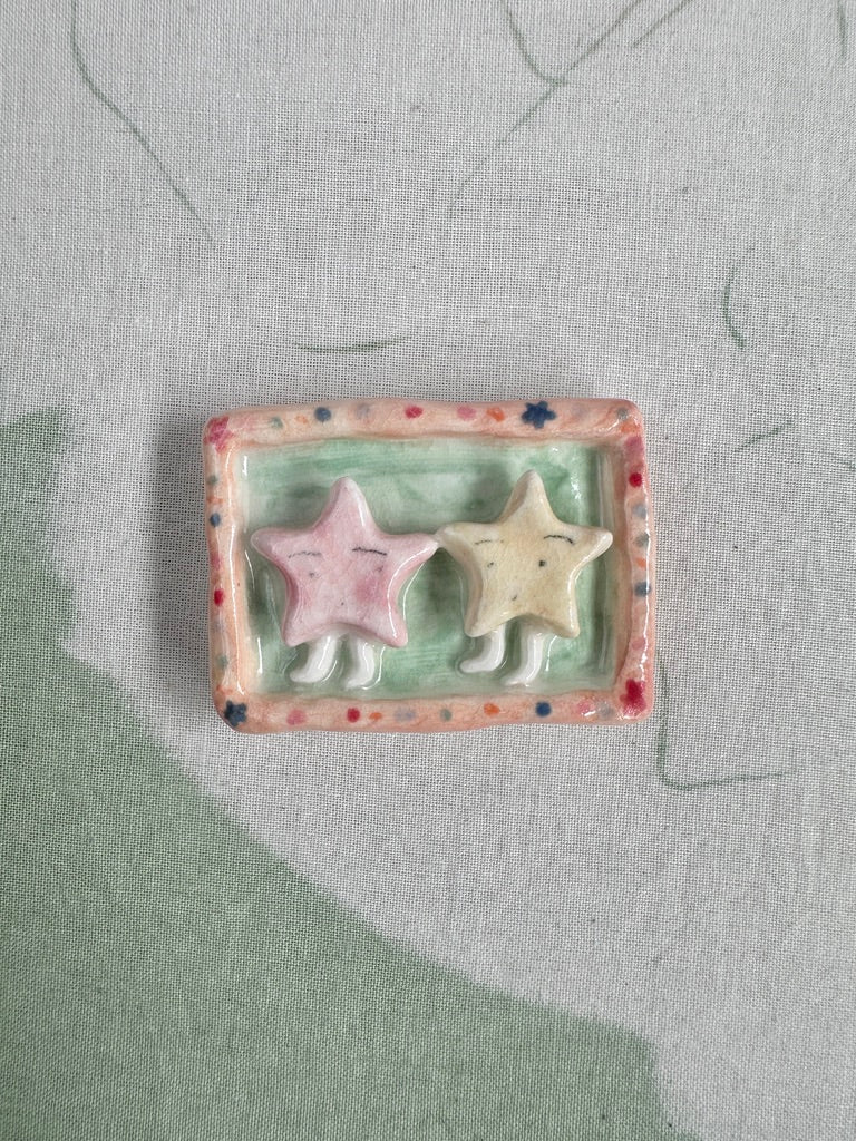Twin Stars Magnet
