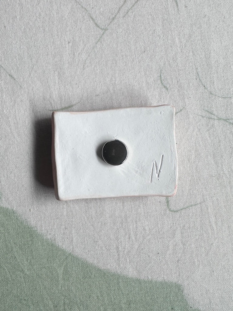 Twin Stars Magnet